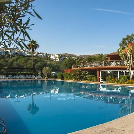 מלון Amareclub Club Casarossa 4*