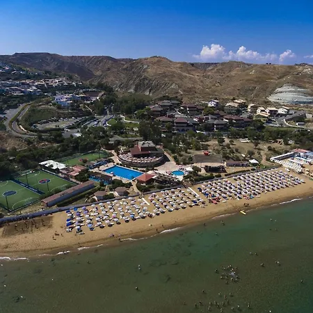 Amareclub Club Casarossa Hotel 4*
