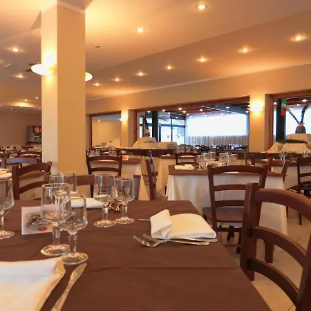 מלון Amareclub Club Casarossa